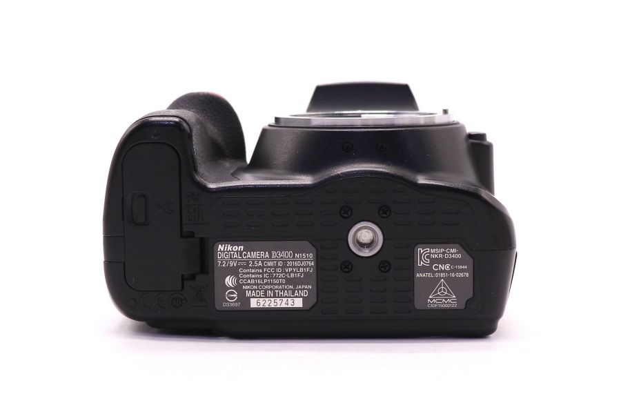 Nikon D3400 body (пробег 5415 кадров)