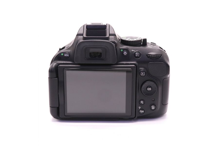 Nikon D5200 kit (пробег 4305 кадров)