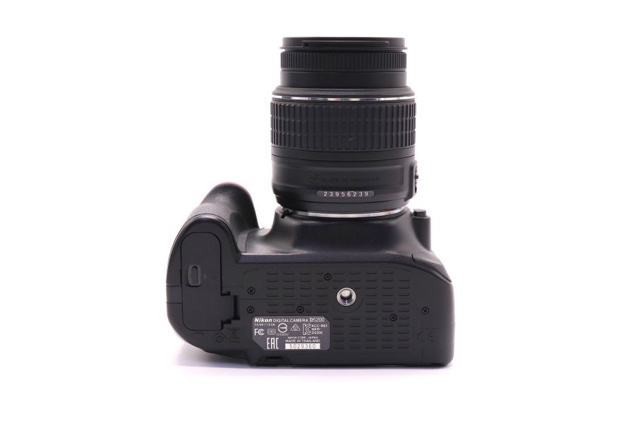 Nikon D5200 kit (пробег 4305 кадров)