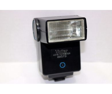 Фотовспышка Vivitar Auto Thyristor 550FD (Japan,1993)