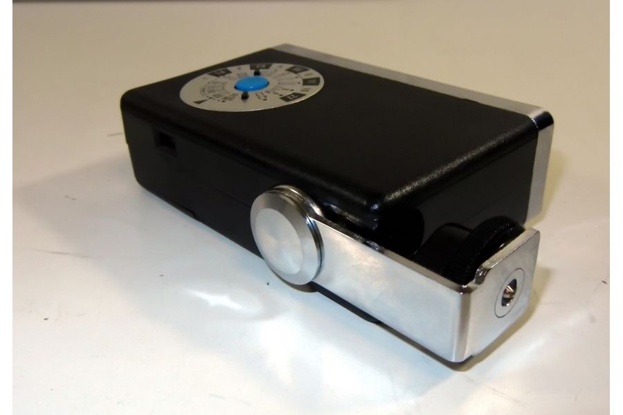 Фотовспышка Vivitar 151 (Japan, 1980)