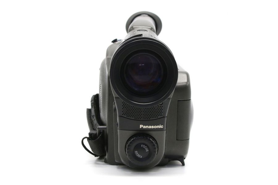 Видеокамера Panasonic NV-VX7 с цветным экраном