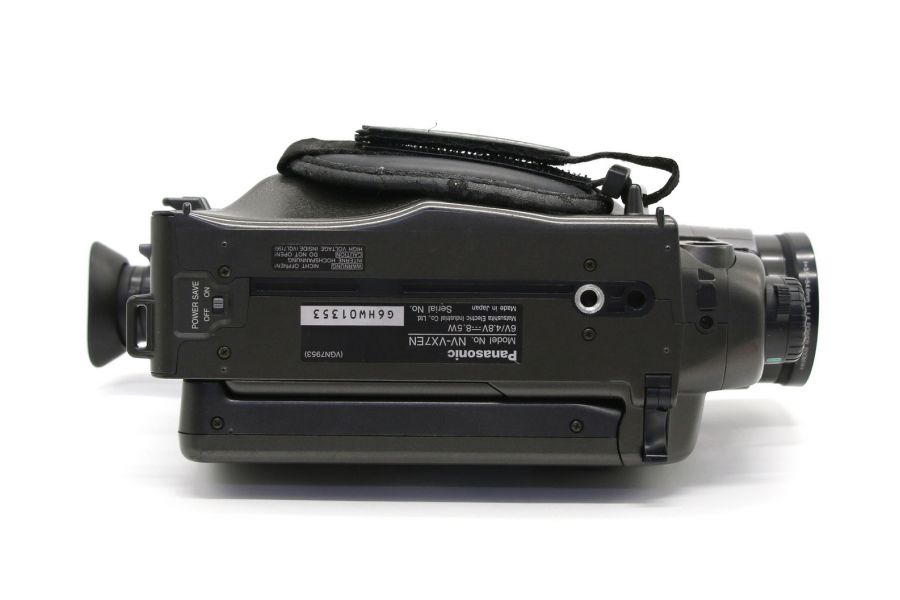 Видеокамера Panasonic NV-VX7 с цветным экраном
