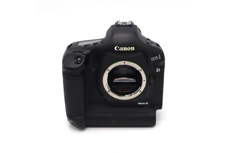 Canon EOS 1D Mark III body в упаковке (пробег 8740 кадров)