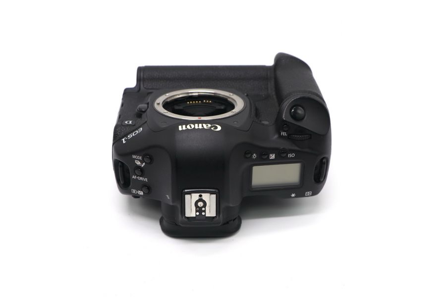 Canon EOS 1D Mark III body в упаковке (пробег 8740 кадров)