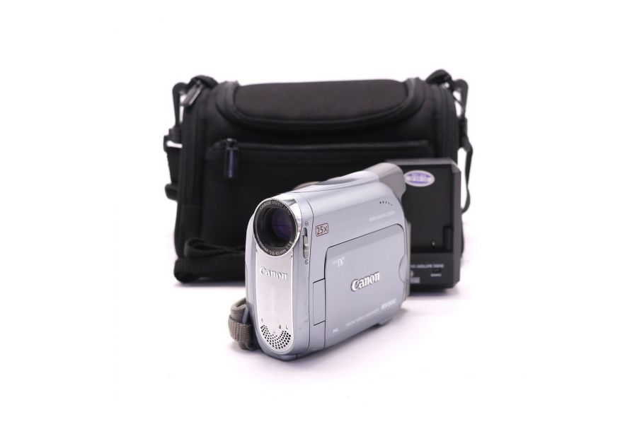 Компактная цифровая видеокамера MiniDV Canon MV900