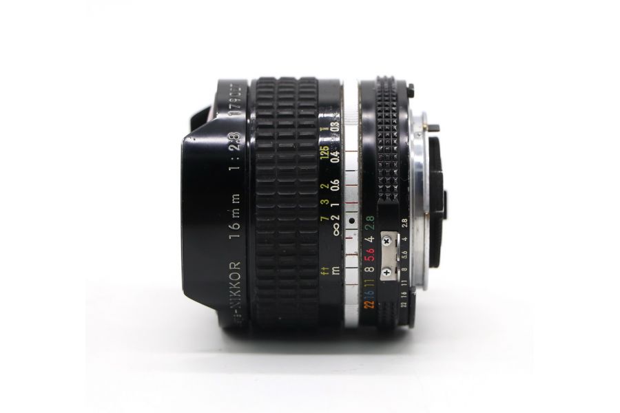 Nikon Fisheye-Nikkor 16mm f/2.8 Ai-S