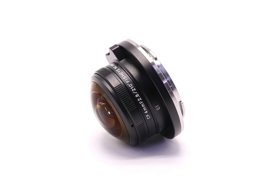 Laowa 4mm f/2.8 Fisheye в упаковке