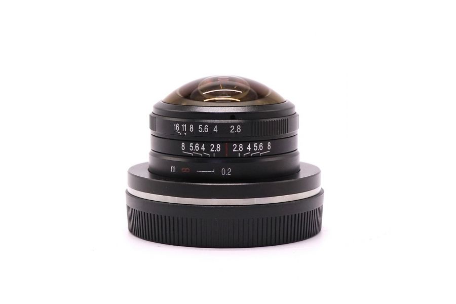 Laowa 4mm f/2.8 Fisheye в упаковке