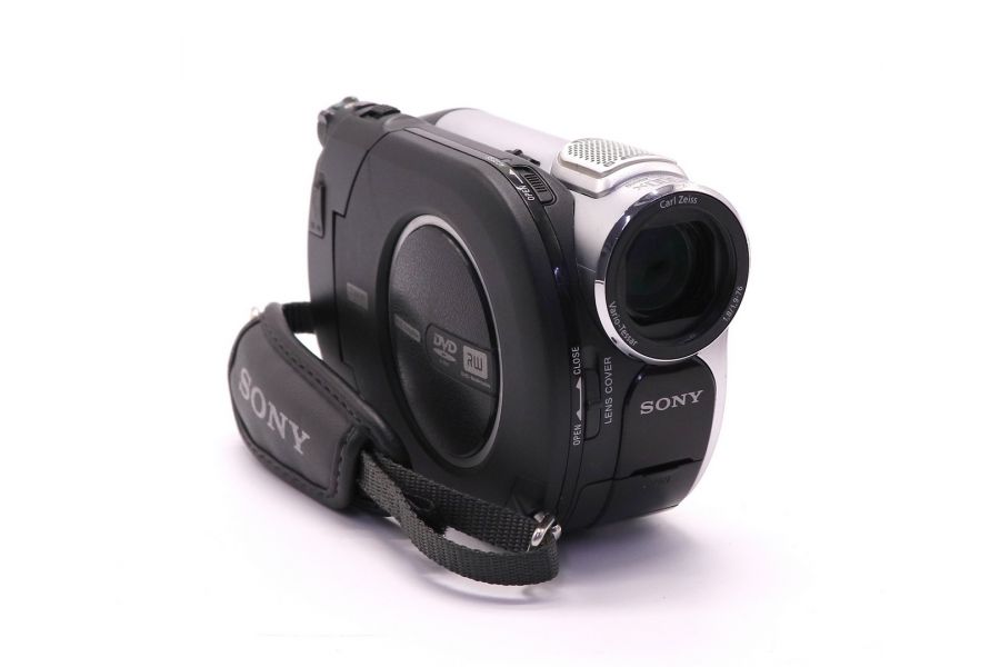 Видеокамера Sony DCR-DVD109E (China, 2005)