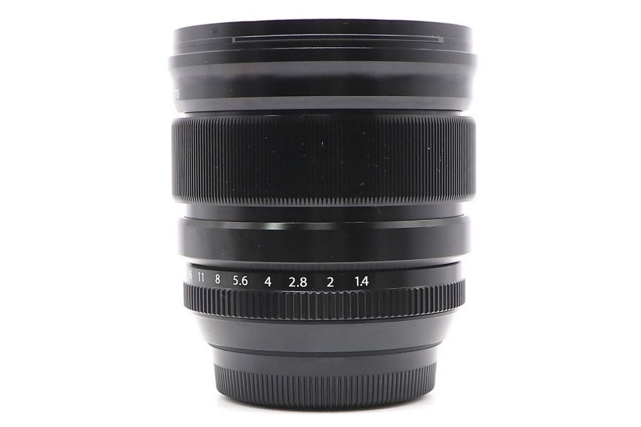 Fujifilm XF 16mm f/1.4 R WR в упаковке