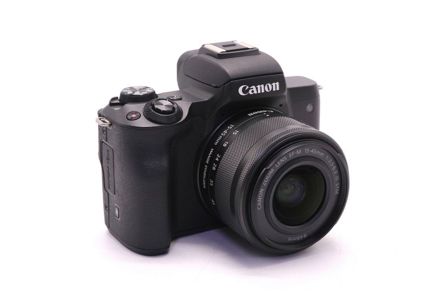 Canon EOS M50 kit (пробег 1910 кадров)