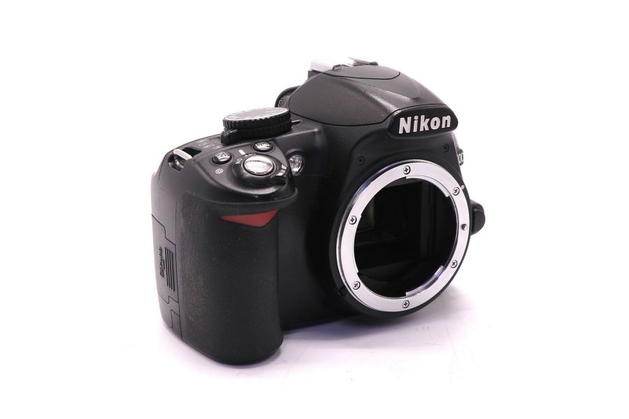 Nikon D3100 body (пробег 43620 кадров)