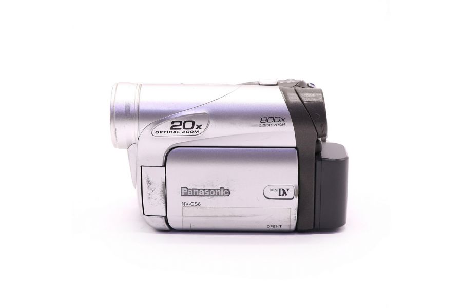 Видеокамера Panasonic NV-GS6 в упаковке