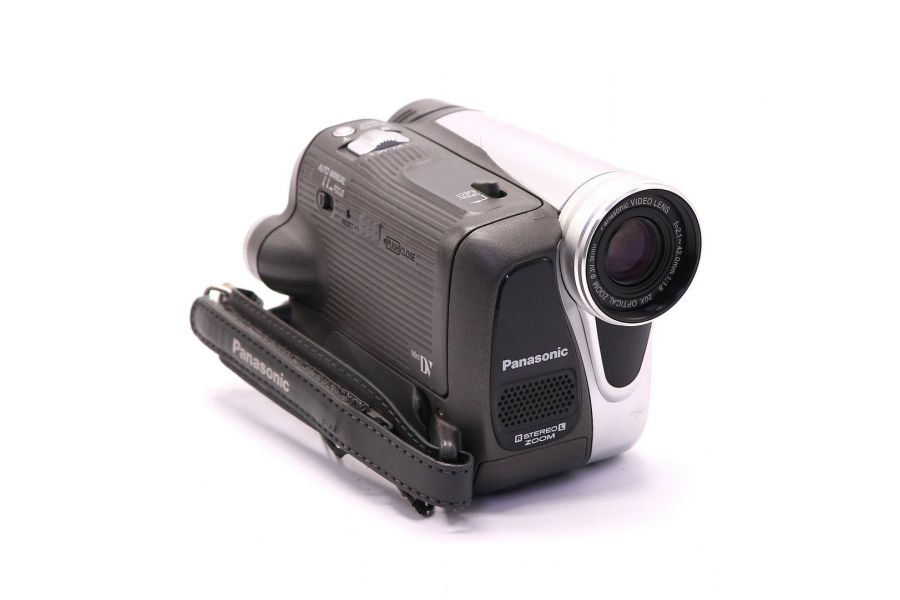 Видеокамера Panasonic NV-GS6 в упаковке