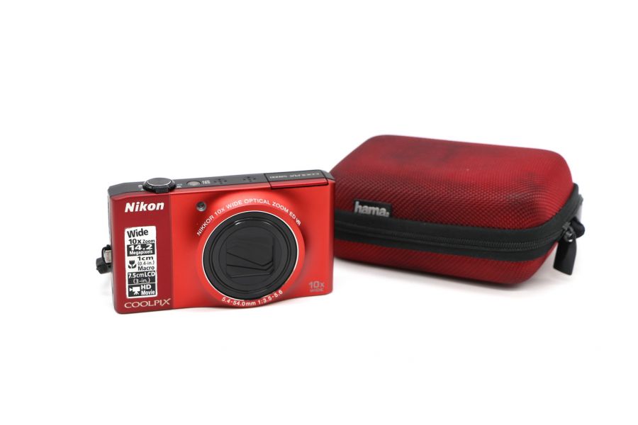 Nikon coolpix S8000