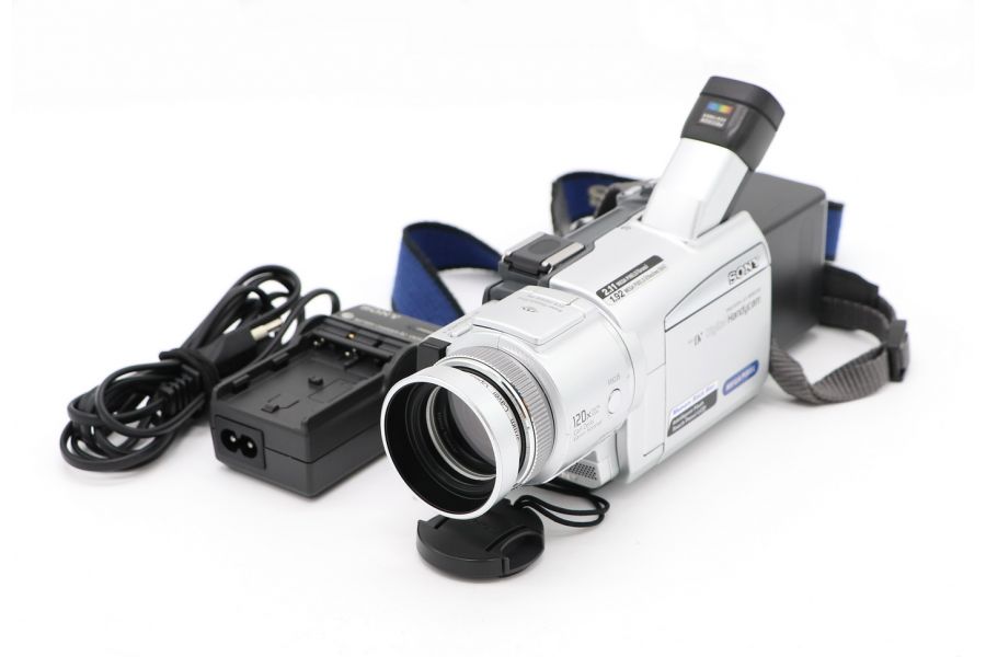 Видеокамера Sony DCR-TRV60E