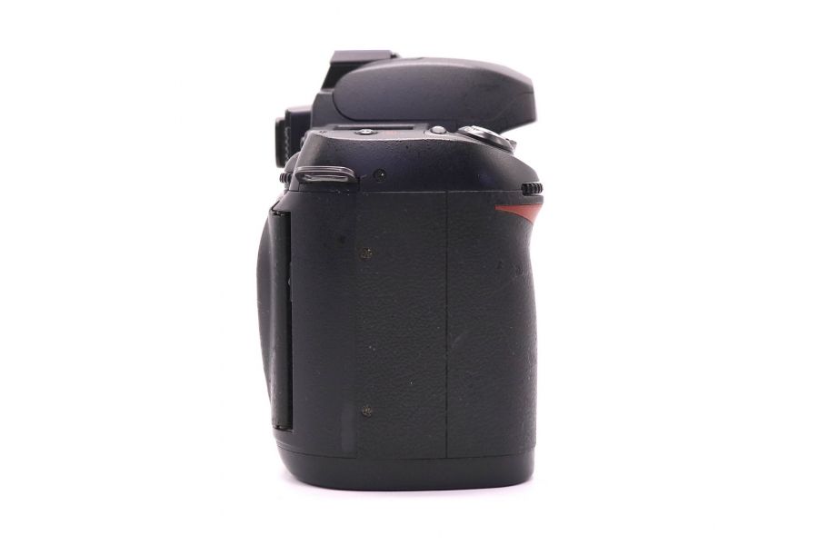 Nikon D70 body (пробег 23000 кадров)