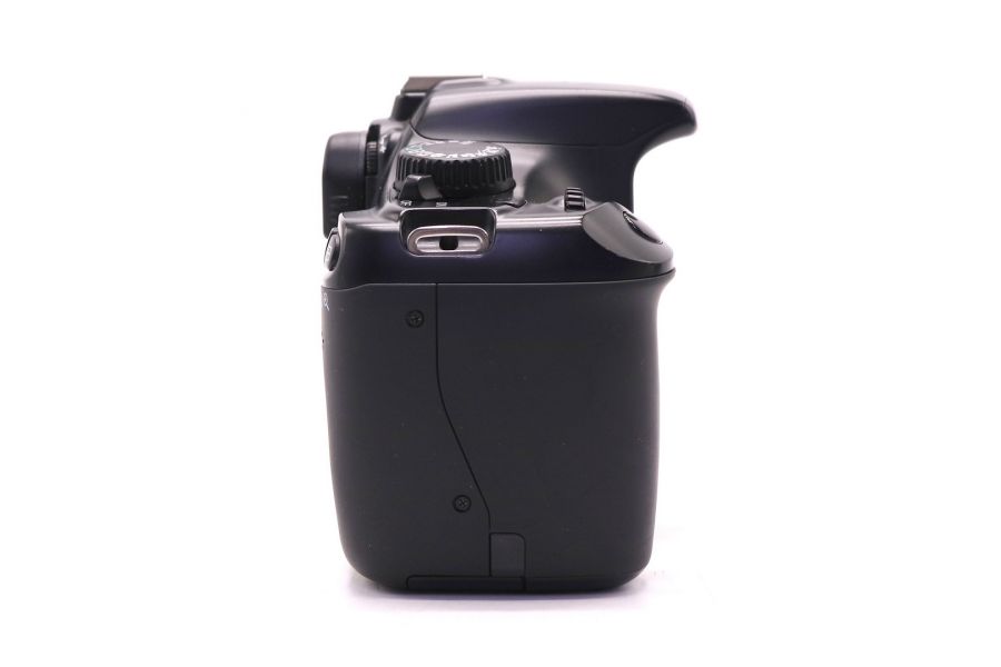 Canon EOS Rebel T3 (EOS 1100D) body (пробег 4490 кадров)