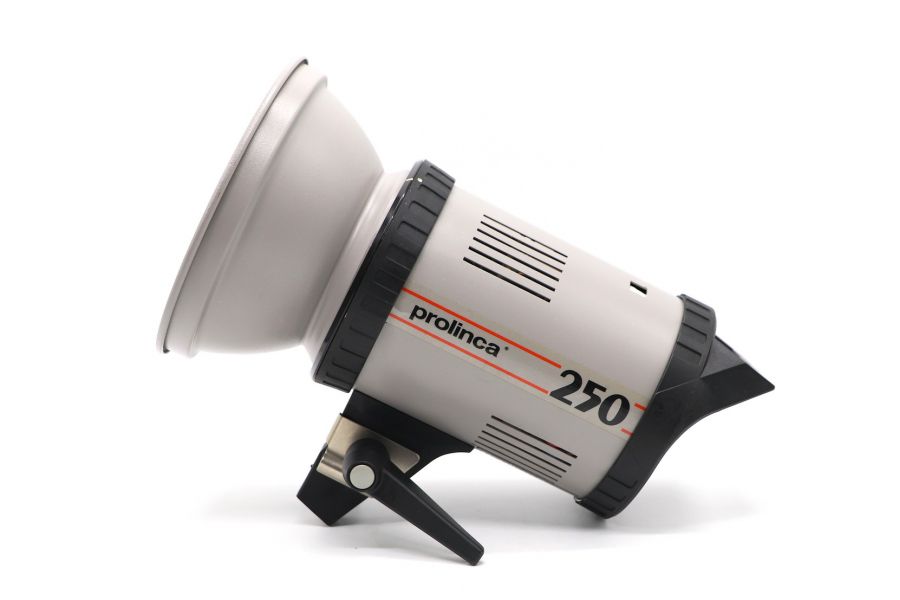 Студийная вспышка Prolinca 250