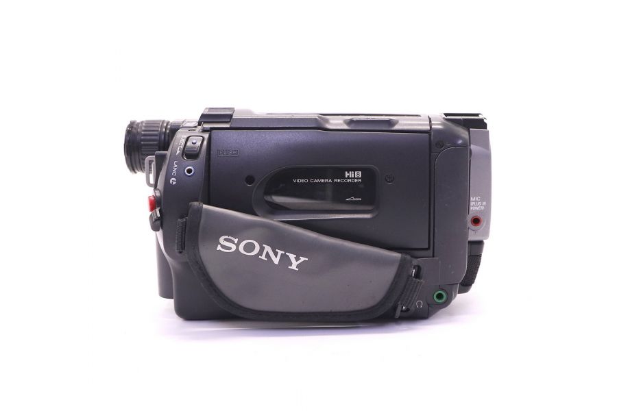 Видеокамера Sony CCD-TR820E