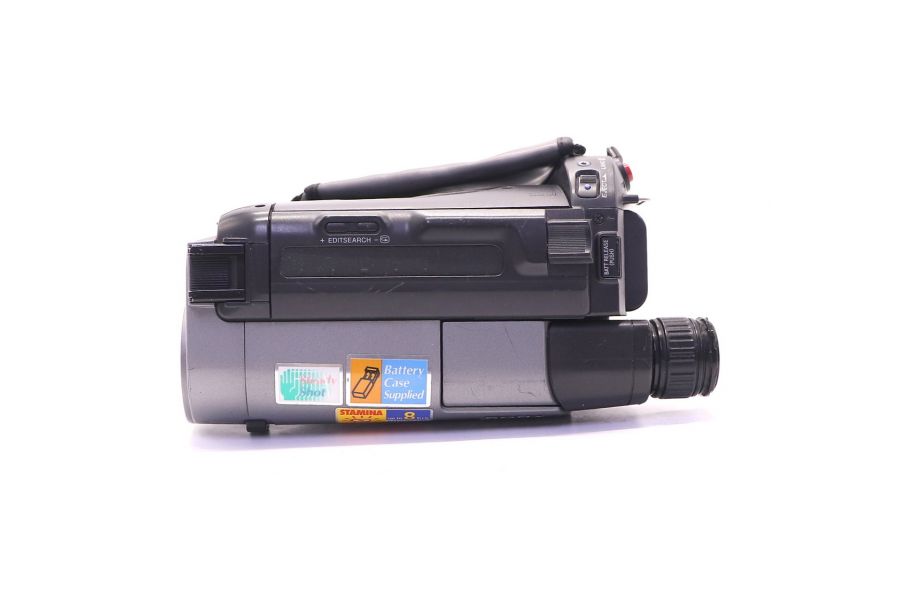 Видеокамера Sony CCD-TR820E