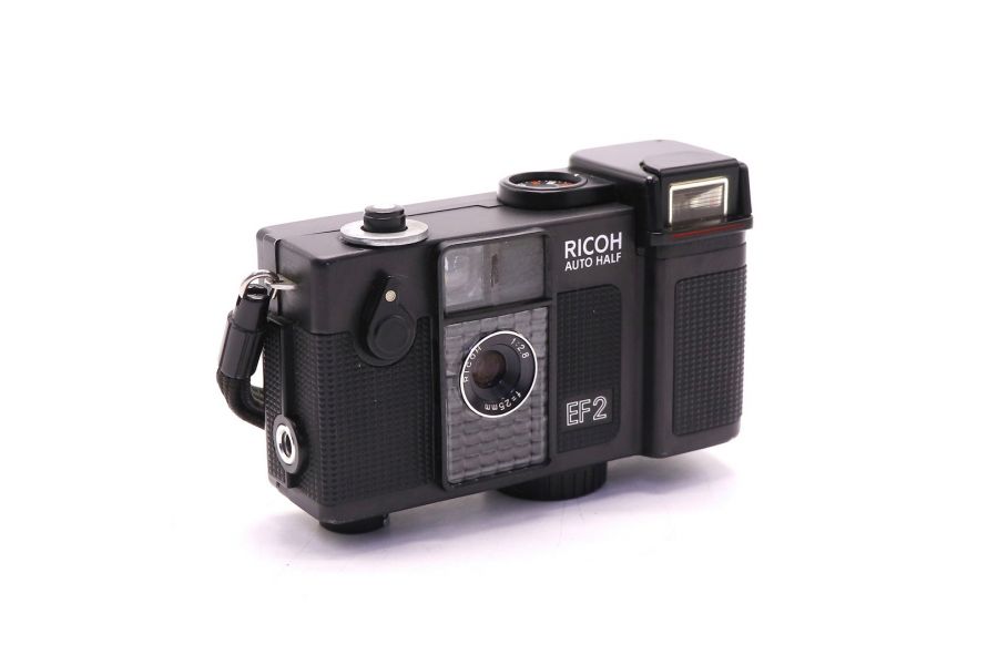 Ricoh Auto Half EF 2 полукадровая фотокамера