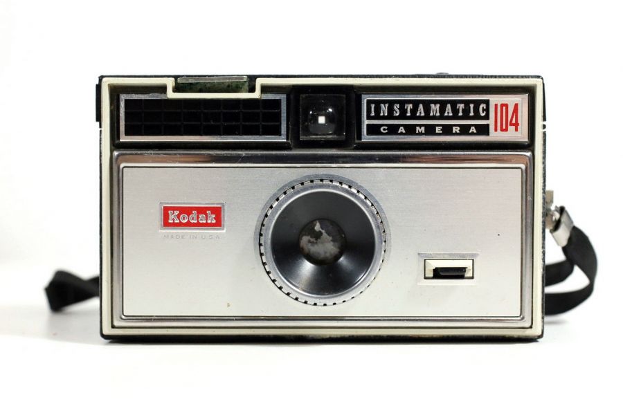 Kodak Instamatic 104 (USA, 1964) 