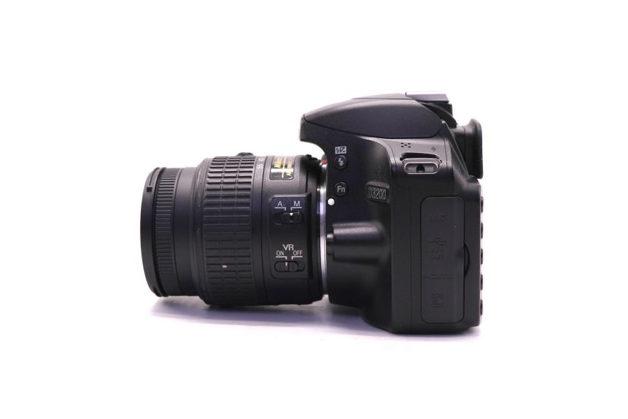 Nikon D3200 kit box (пробег 21910 кадров)