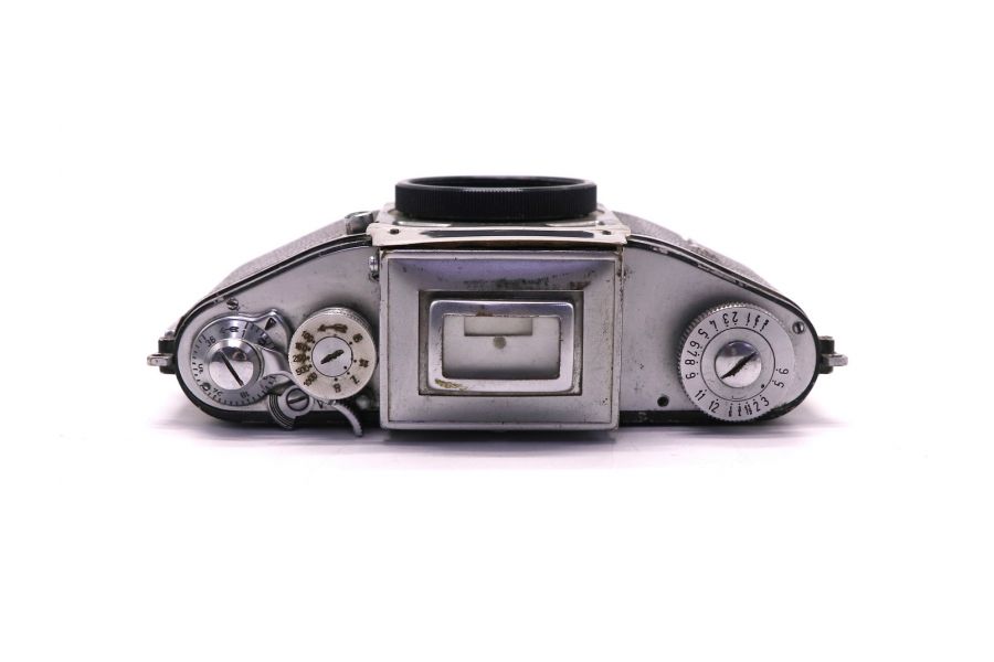 Exakta Jhagee Dresden body