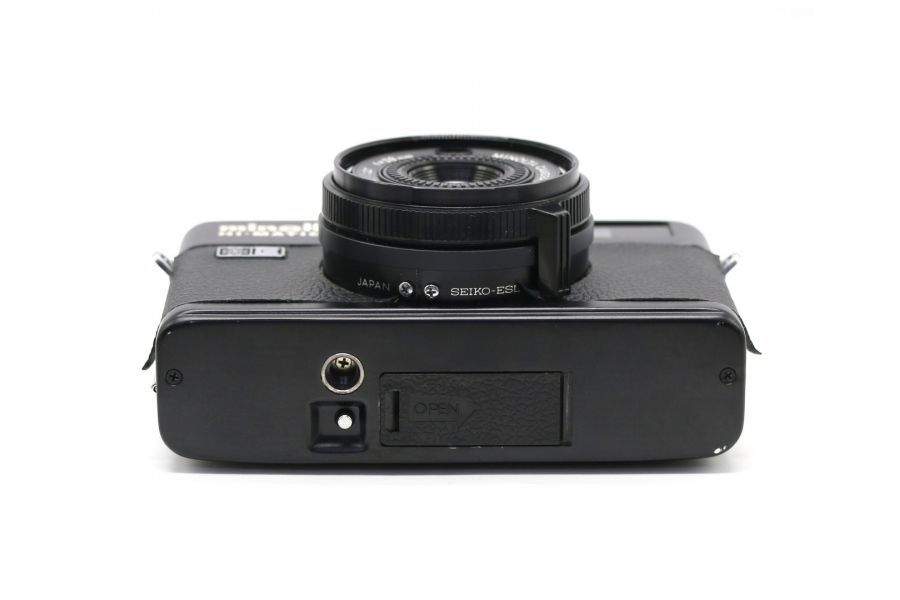 Minolta Hi-Matic F (Japan, 1975)