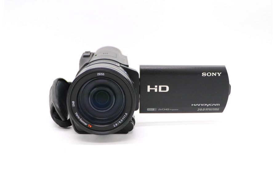 Видеокамера Sony HDR-CX900E в упаковке