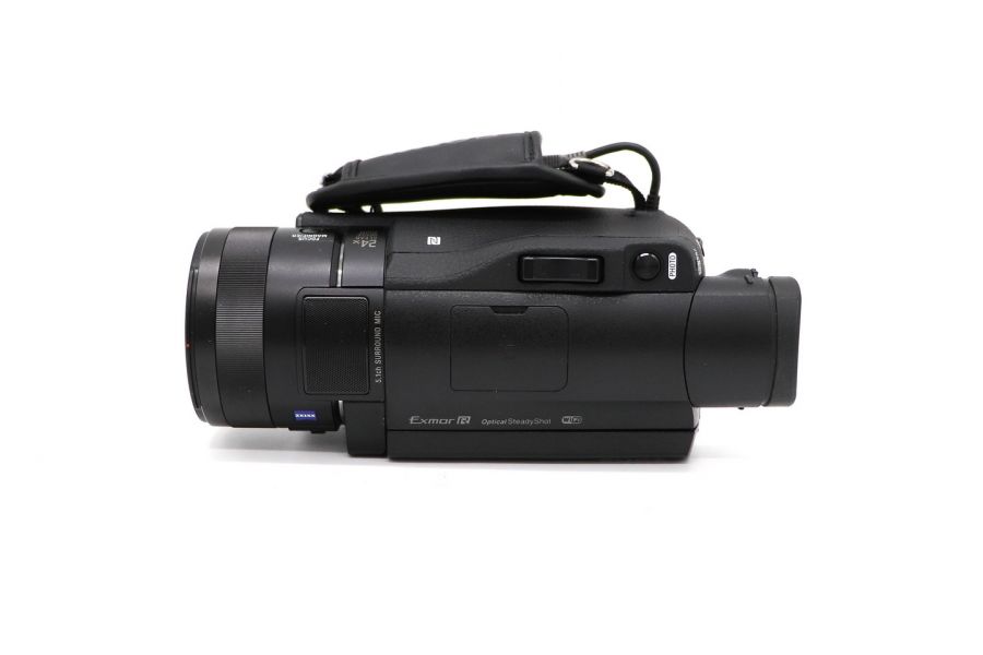 Видеокамера Sony HDR-CX900E в упаковке
