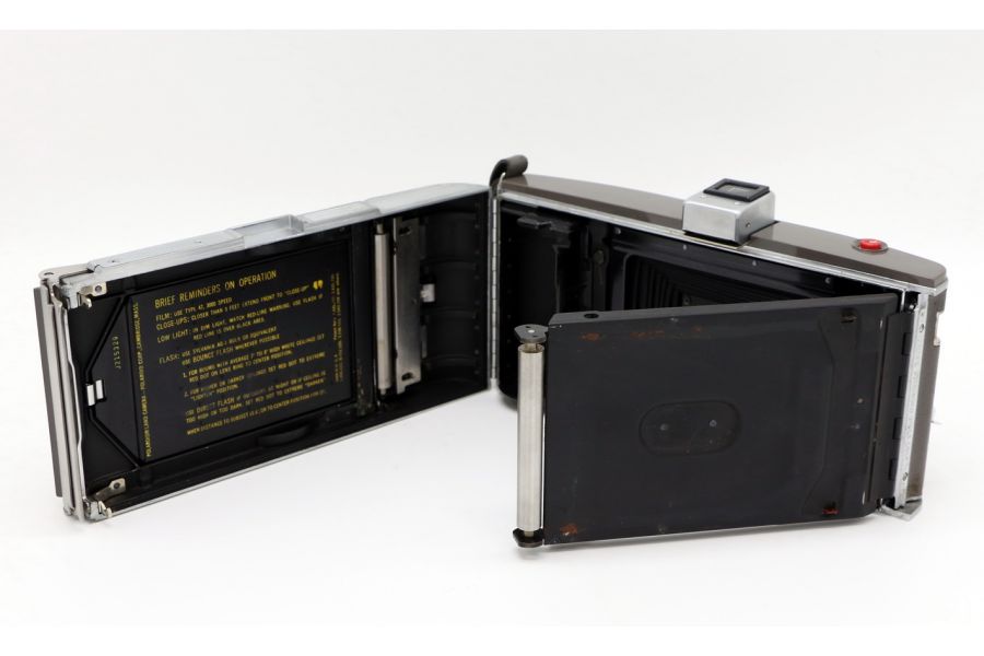 Polaroid Land camera model J66 (USA, 1961) 