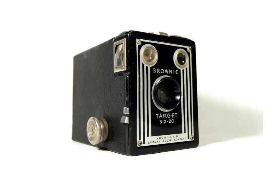 Kodak Brownie Target six-20 (USA, 1947)