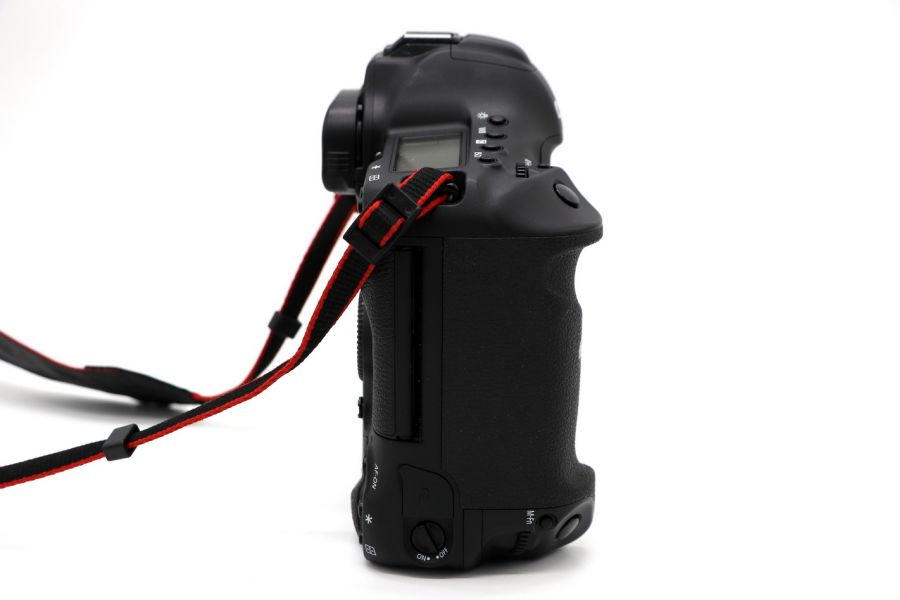 Canon EOS 1D X mark II body (пробег 3К кадров)