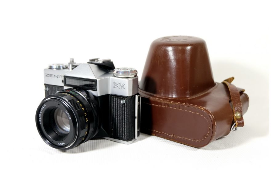 Редкость Зенит ЕМ 25 Съезд КПСС (СССР, 1975)