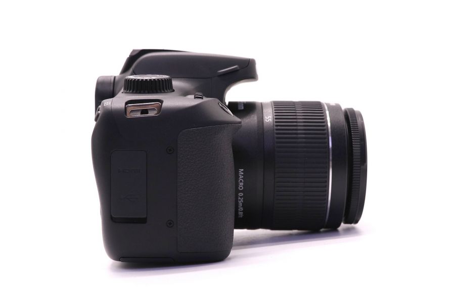 Canon EOS 4000D kit (пробег 8700 кадров)