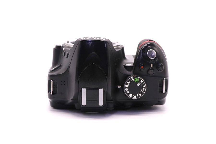 Nikon D3200 body (пробег 72120 кадров)