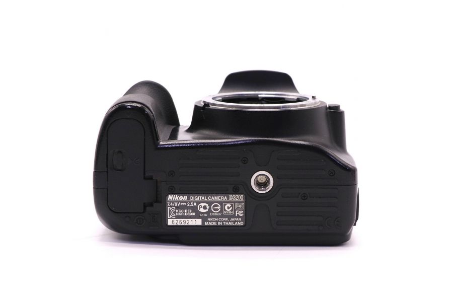 Nikon D3200 body (пробег 72120 кадров)