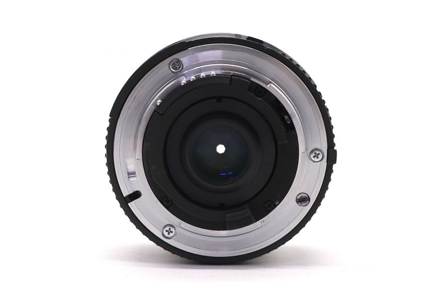 Nikon 28mm f/2.8 AF Nikkor в упаковке