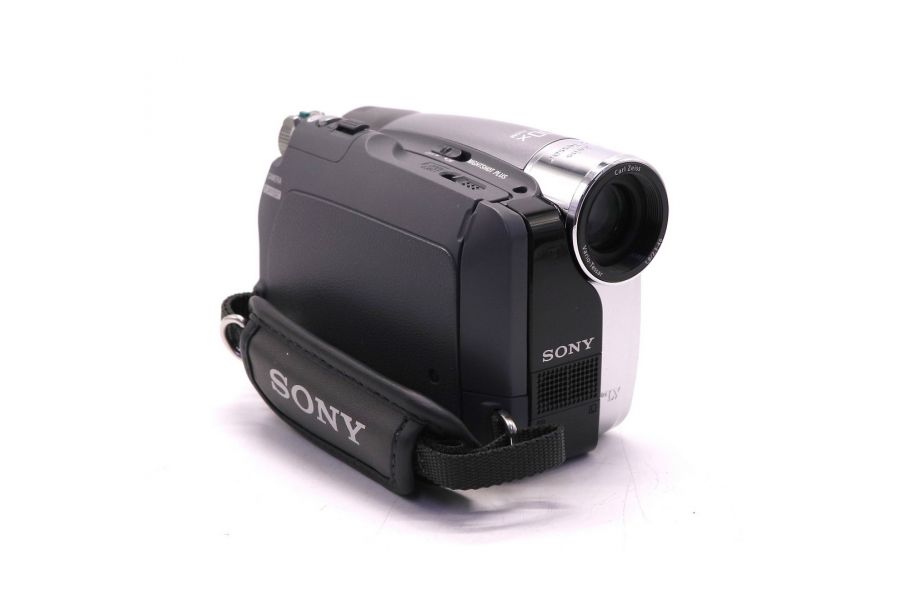 Видеокамера Sony DCR-HC35E в упаковке компактная