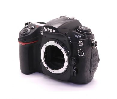 Nikon D300 body (пробег 59800 кадров)