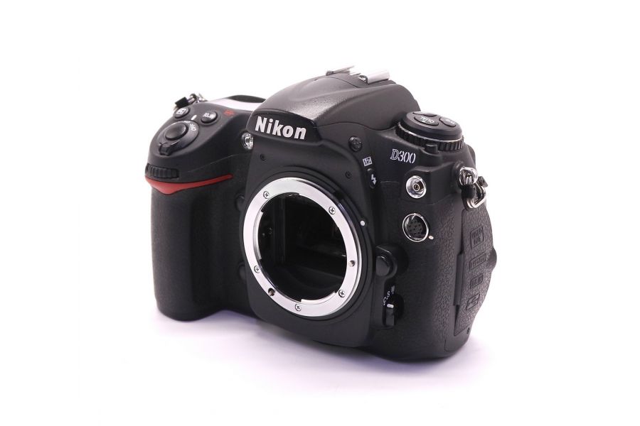 Nikon D300 body (пробег 59800 кадров)