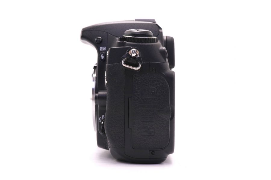 Nikon D300 body (пробег 59800 кадров)