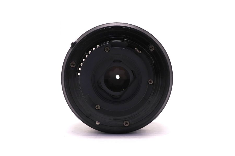 Nikon 18-55mm f/3.5-5.6G AF-P VR DX Nikkor (Thailand, 2007)