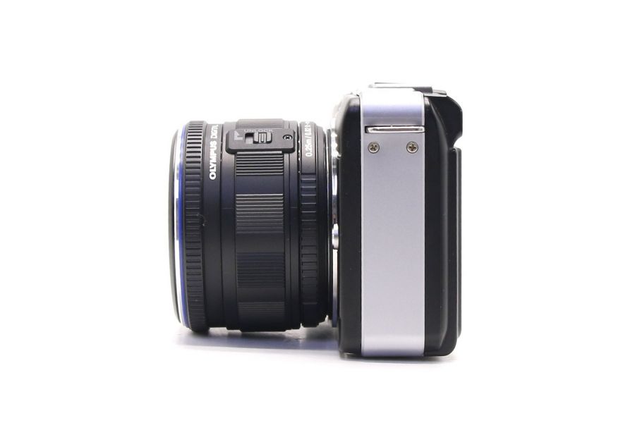 Olympus pen E-PL1 kit в упаковке (пробег 3950 кадров)