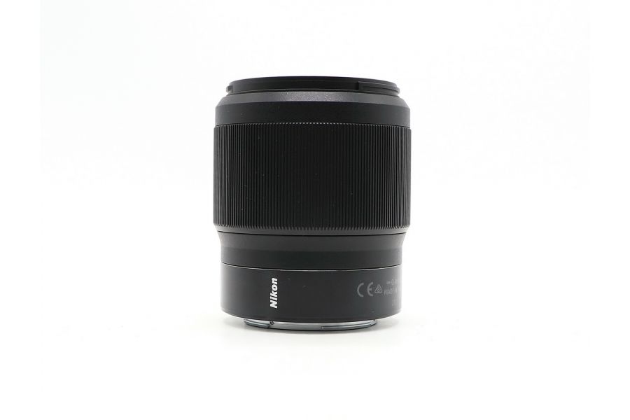 Nikon 50mm f/1.8 S Nikkor Z в упаковке