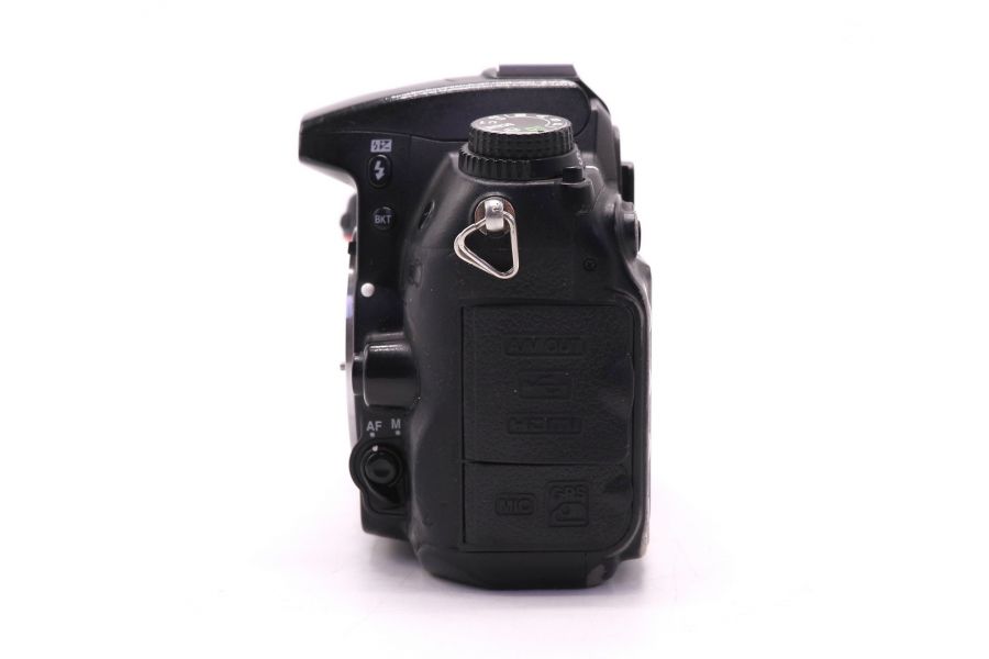 Объектив Nikon D7000 body (пробег 208505 кадров)