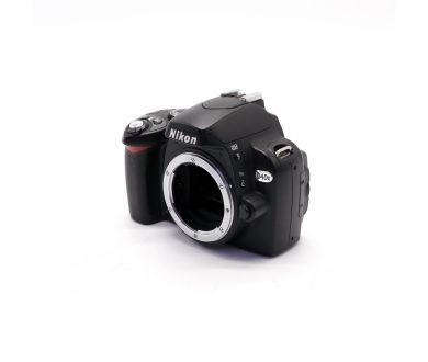 Nikon D40x body (пробег 16310 кадров)
